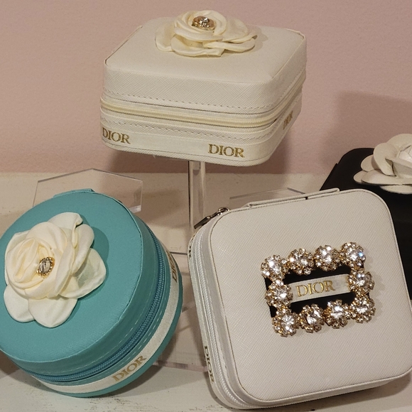 CHOICE OF 1 Jewelry box wrapped with Authentic ribbon - Picture 2 of 7